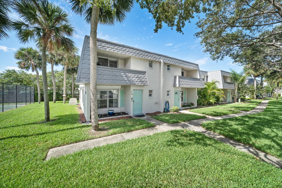422 Blue Jay Ln, Satellite Beach, FL 32937 Townhome Rentals in Satellite Beach FL