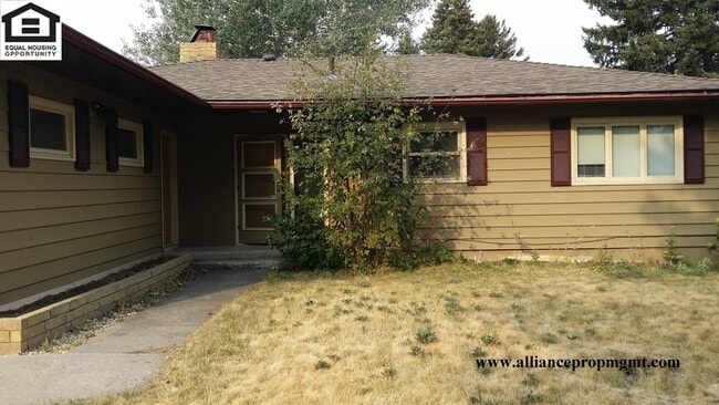 Building Photo - 1115 N 8th Ave