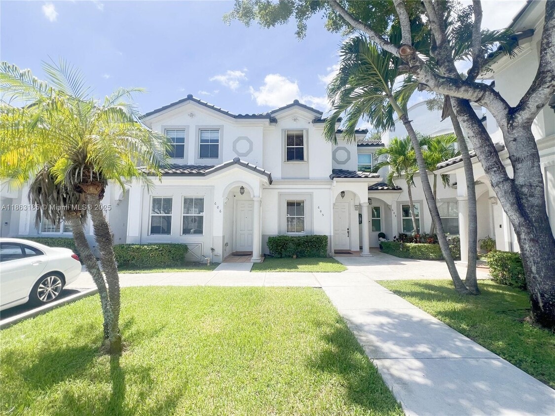 Primary Photo - 5430 NW 107th Ave