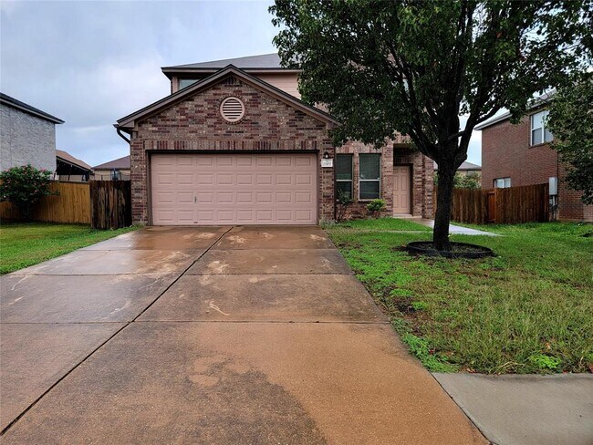 Building Photo - 2007 Rim Rock Dr