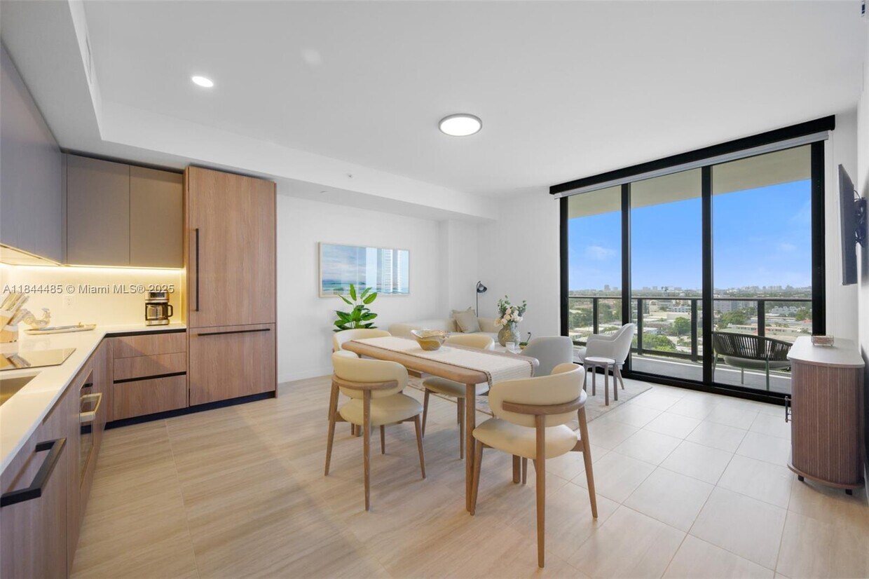Foto principal - 580 72nd St