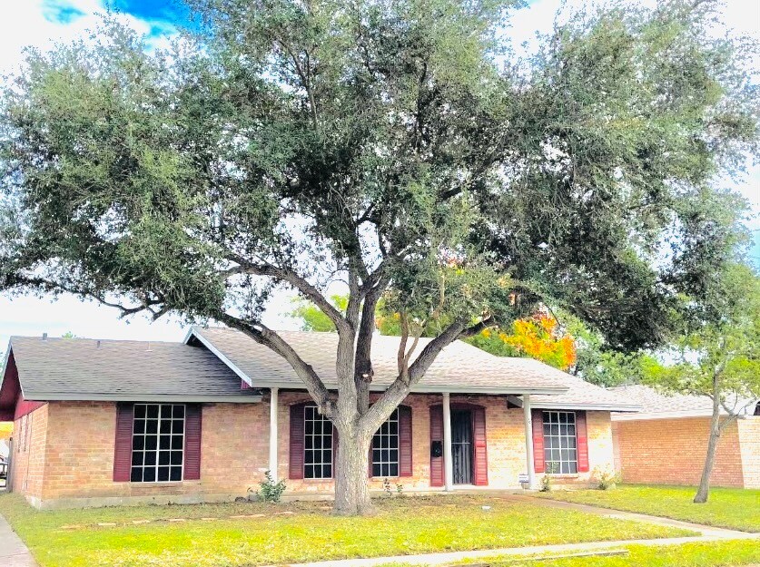 4918 Lavaca Dr, Corpus Christi, TX 78411 House Rental in Corpus