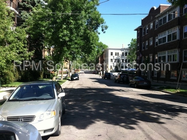 Building Photo - 1812 E Lafayette Pl