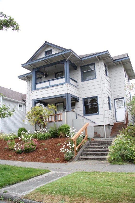 Primary Photo - 2018 Colby Ave