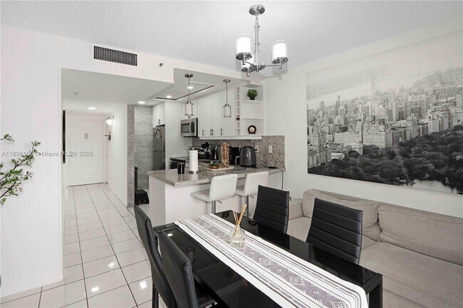 Foto del edificio - 1700 NW N River Dr