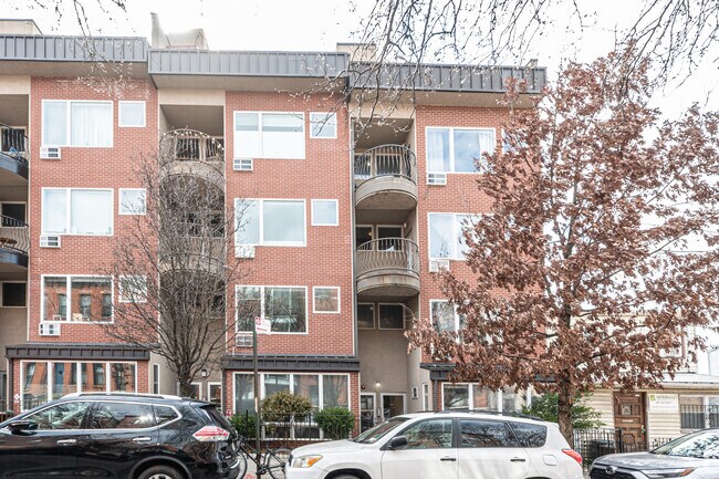 Building Photo - 224 16th St