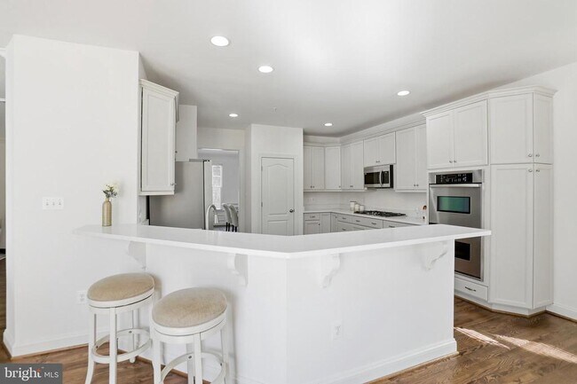 Foto del edificio - 1312 Volunteer Dr