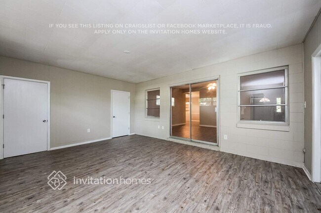 Foto del edificio - 1790 Viburnum Ln