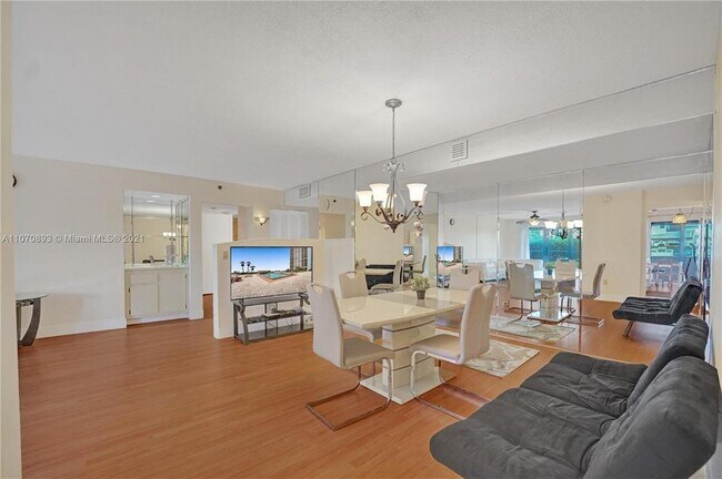 Foto del edificio - 1201 S Ocean Dr