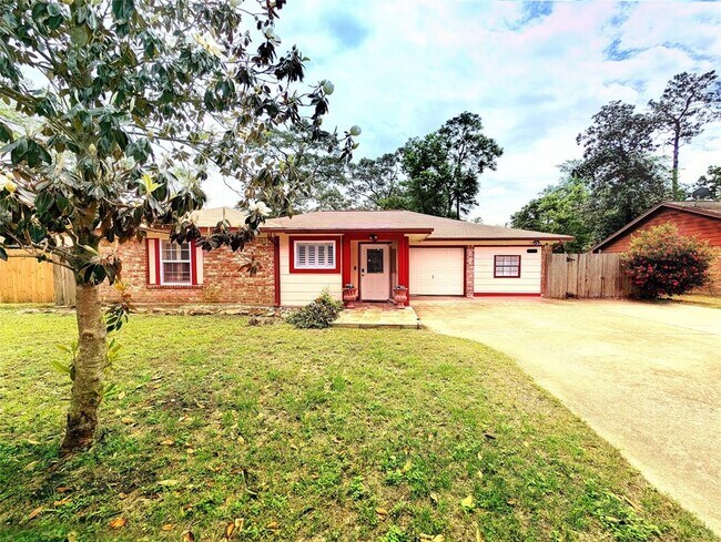 Foto del edificio - 3215 Royal Oaks Dr