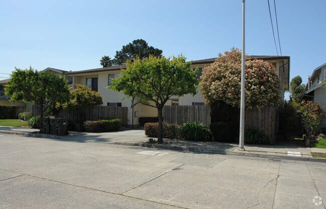 Building Photo - 602 S Eldorado St