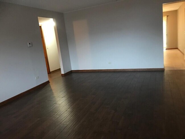 Foto del edificio - 1330 S Lorraine Rd
