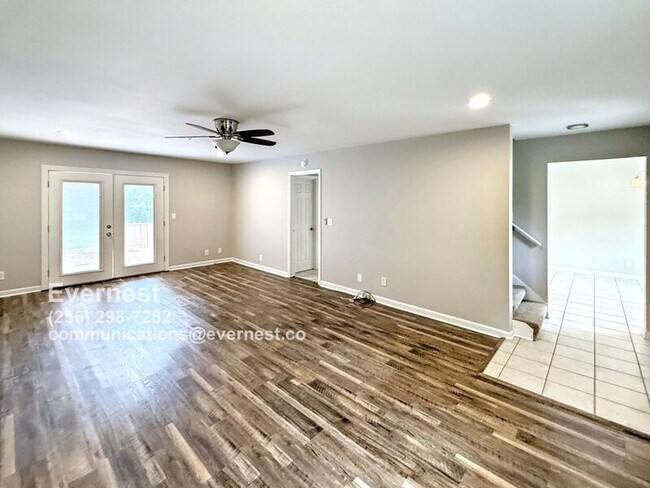 Foto del edificio - 122 Brawley Dr