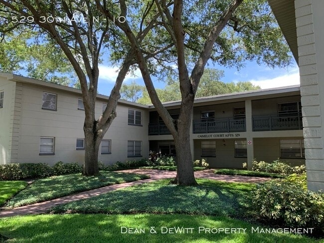 Building Photo - 2 Bed/2 Bath - Unit 9