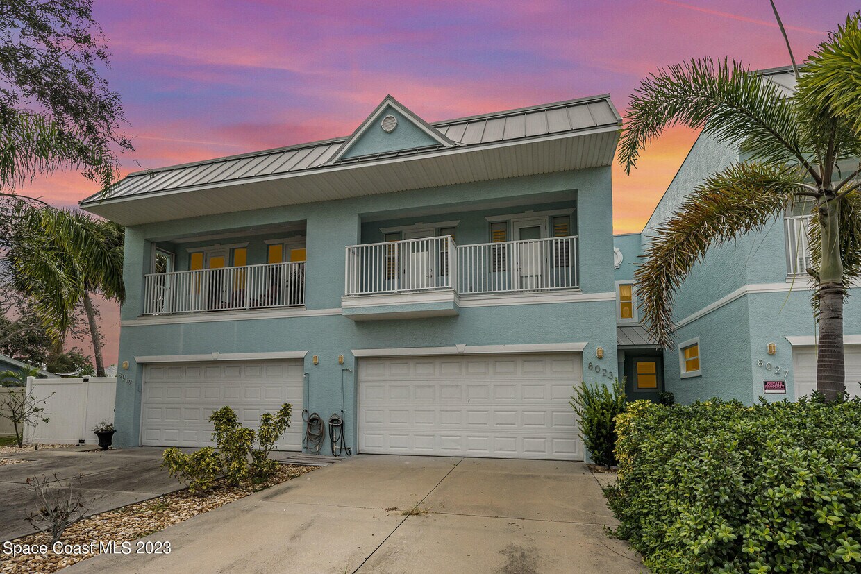 Foto principal - 8023 Magnolia Ave