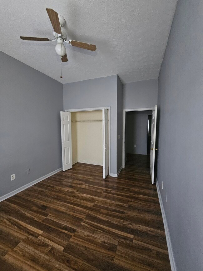 Foto del edificio - 1333 Oak St SW