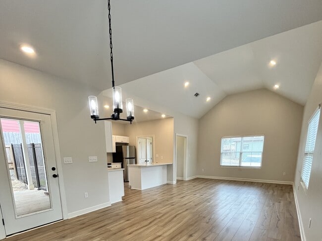 Building Photo - 239 Cedar St