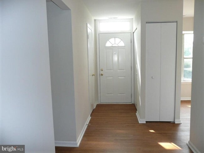 Foto del edificio - 13756 Flowing Brook Ct