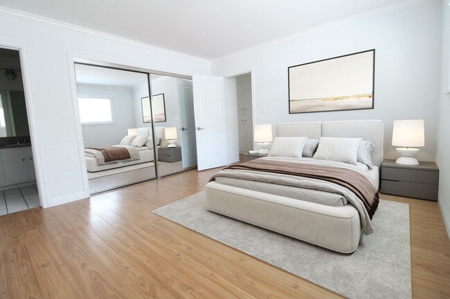 Interior Photo - 9622 Lucerne Ave