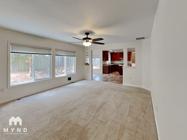 Foto del edificio - 13327 2nd Ave NE