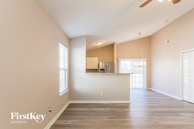 Foto del edificio - 4952 Silverdene St