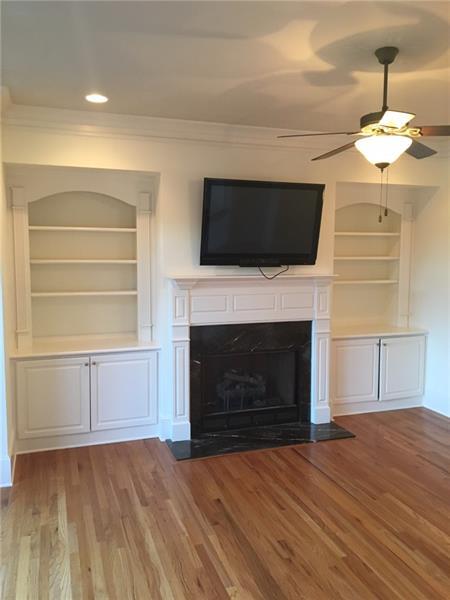 Foto del edificio - 390 Mystic Ridge Ln
