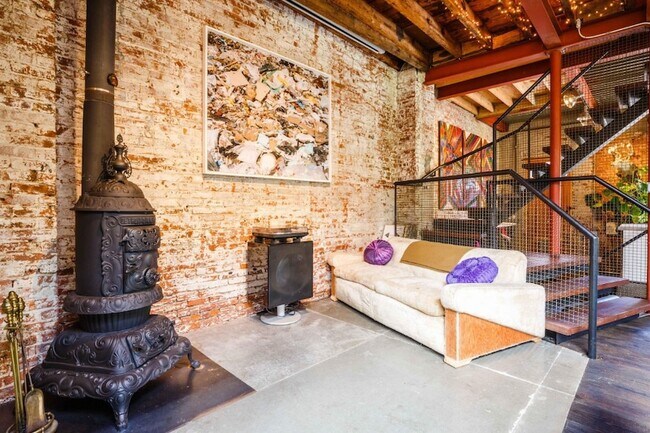 Photo - 125 Wolcott St House