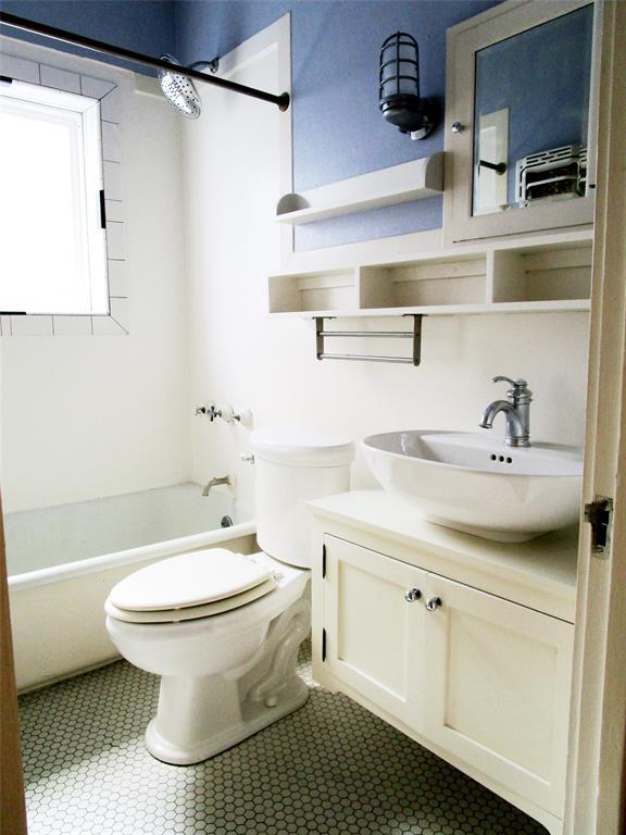 Foto principal - 1223 W Gray St