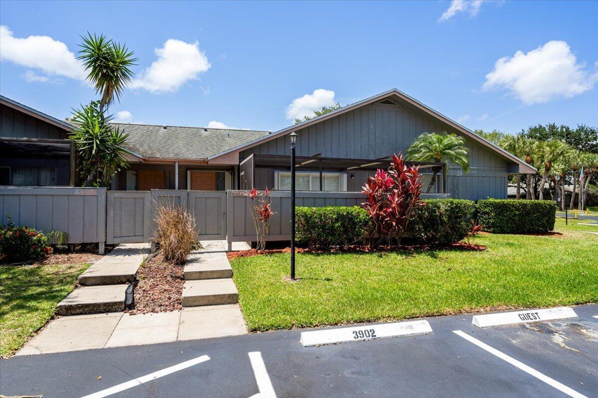 Foto principal - 3902 NW Cinnamon Tree Cir