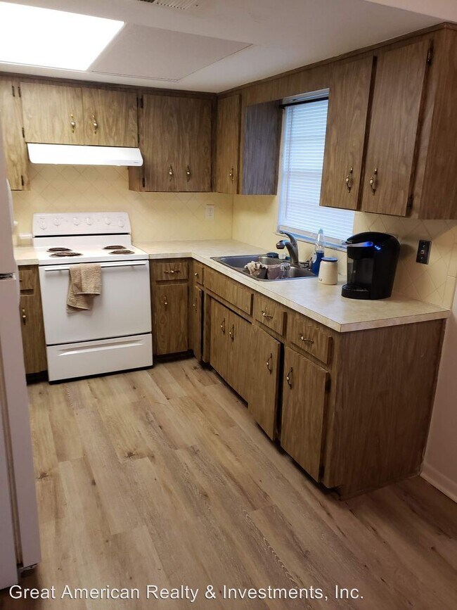 Building Photo - 917 S Brisson Terrace