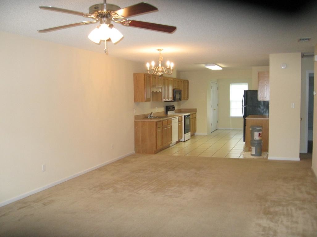 Foto del edificio - 1815 Schley Ave