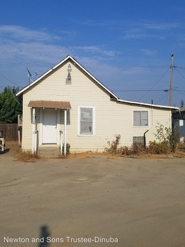 Primary Photo - 2 br, 1 bath House - 41786 Sultana Rd.
