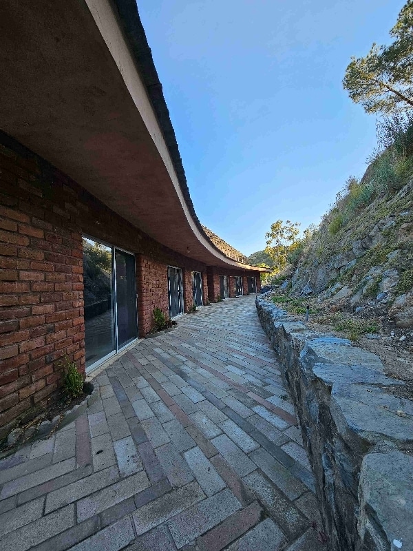 Building Photo - 14740 Willow Rd