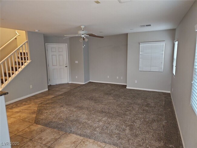 Foto del edificio - 1186 Claire Rose Ave