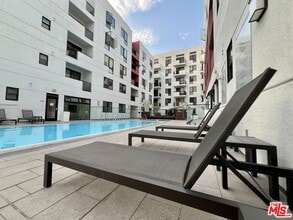 Building Photo - 1234 Wilshire Blvd