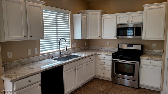 Building Photo - 6842 Feral Dove St