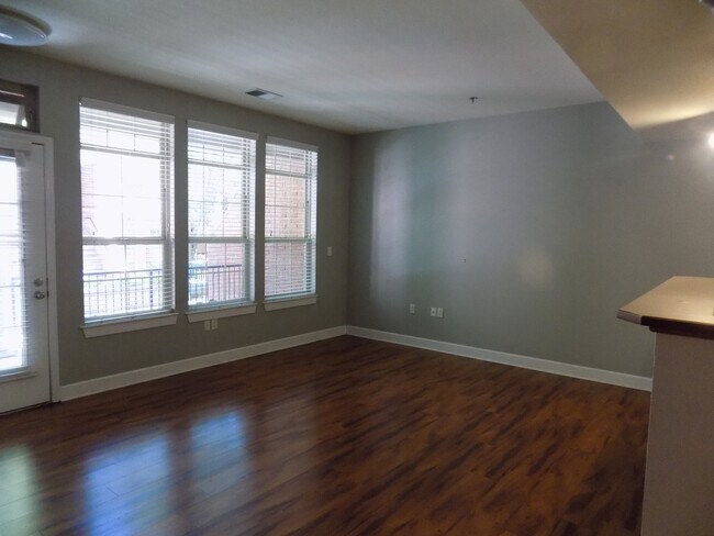 Foto del edificio - 2580 17th St