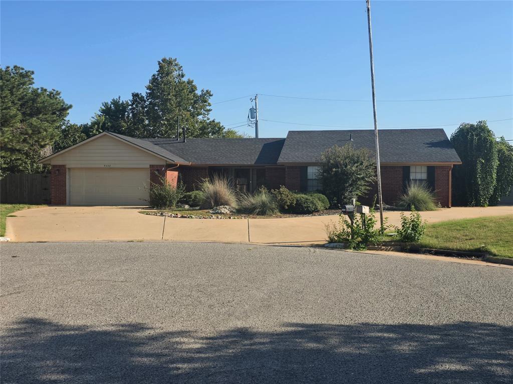 Foto principal - 3420 Kings Way