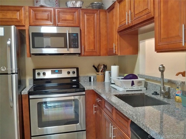 Building Photo - 5071 W Oakland Park Blvd