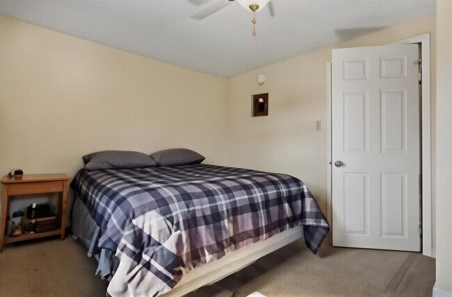 Foto del edificio - 76 Homeward Ave