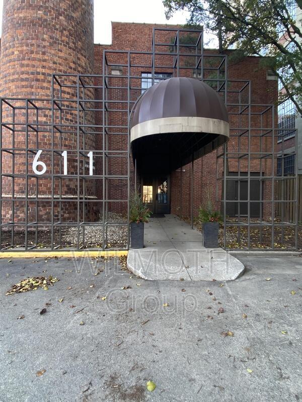 Foto del edificio - 611 N Park Ave