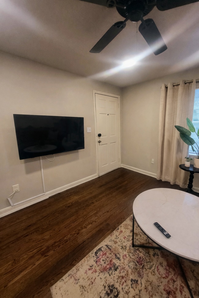 Foto del edificio - 3520 Post St