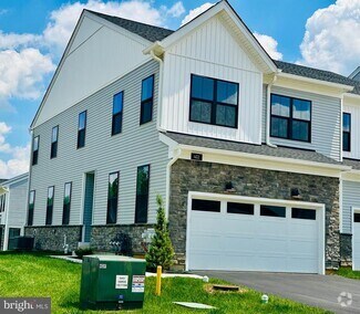Building Photo - 402 Hartnup St