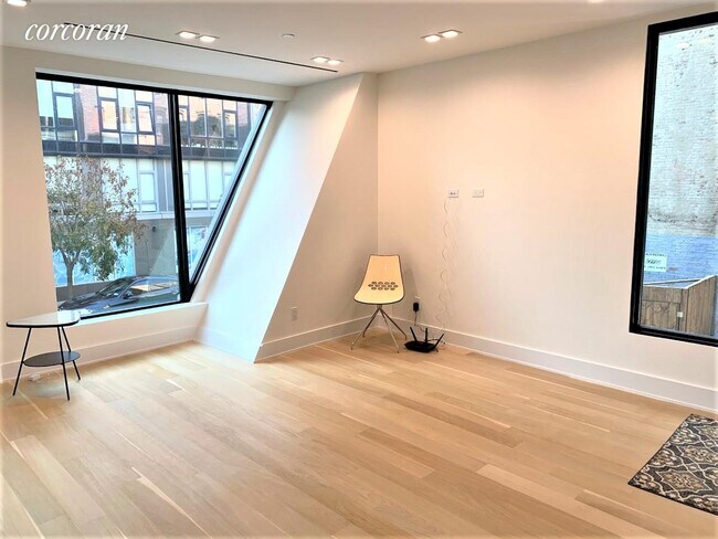 Building Photo - 141 Green St