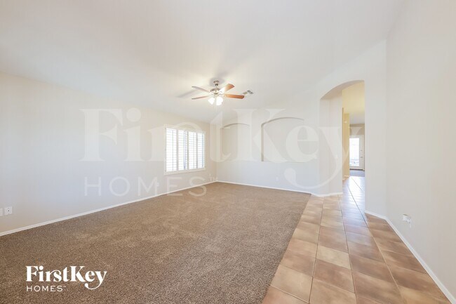 Foto del edificio - 7834 W Robin Ln