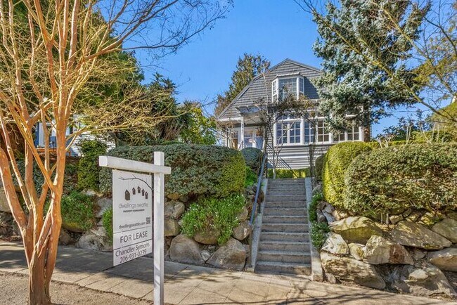 Building Photo - Gracious 1913 North Capitol Hill Character...