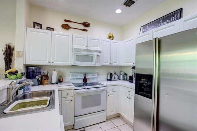 Building Photo - 11705 NW 47th Dr