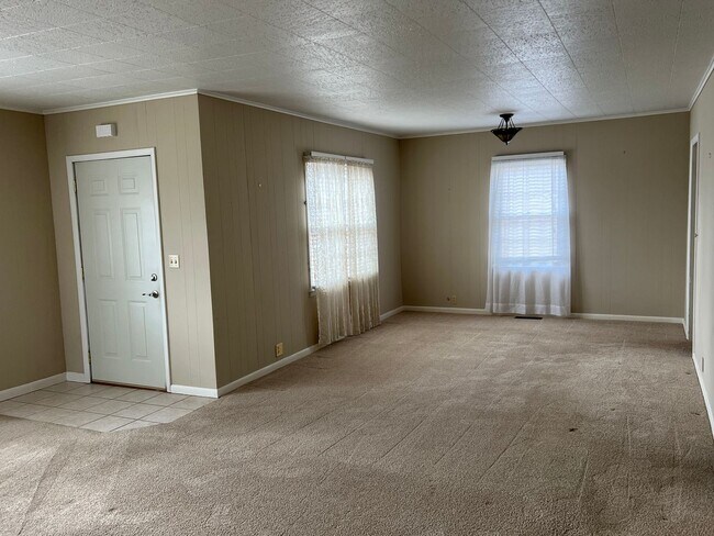 Building Photo - Sweet COZY ~ 3 Bedroom 1 Bath in the heart of Tahlequah