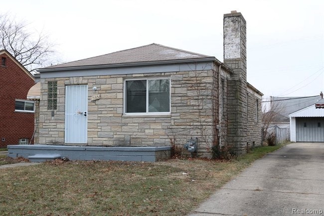 Building Photo - 17165 Bradford Ave