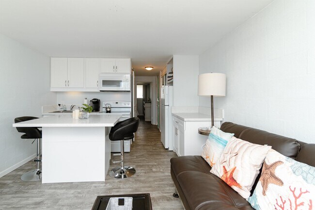 Building Photo - 85-175-175 Farrington Hwy